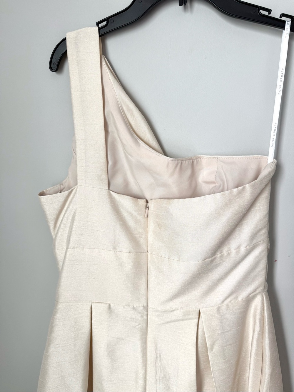 Alfred Sung Faux Raw Silk Elegant One-Shoulder Cream Cocktail Dress - Picture 4 of 5